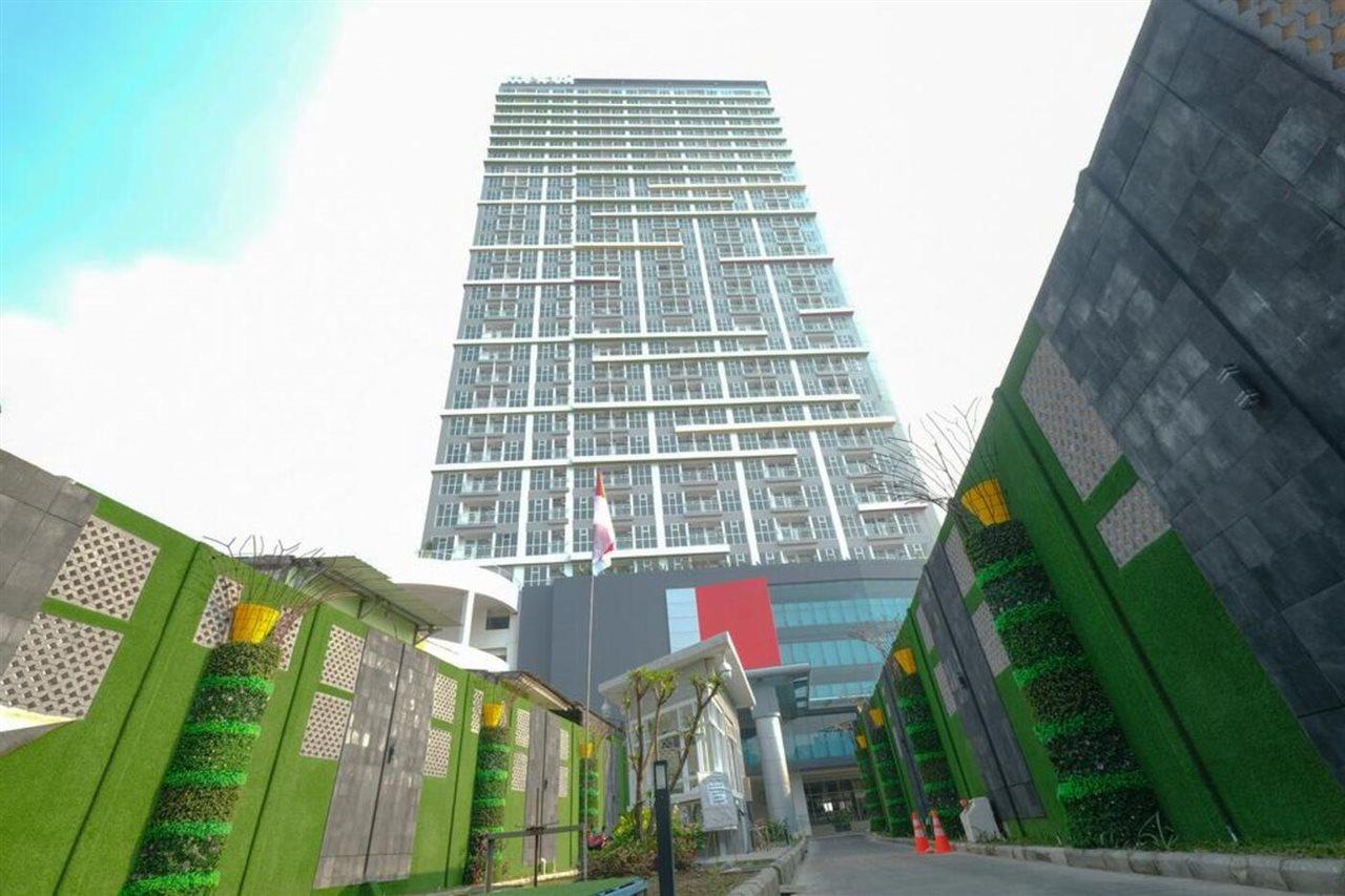 Collection O 15 Taman Melati Merr Surabaia Exterior foto