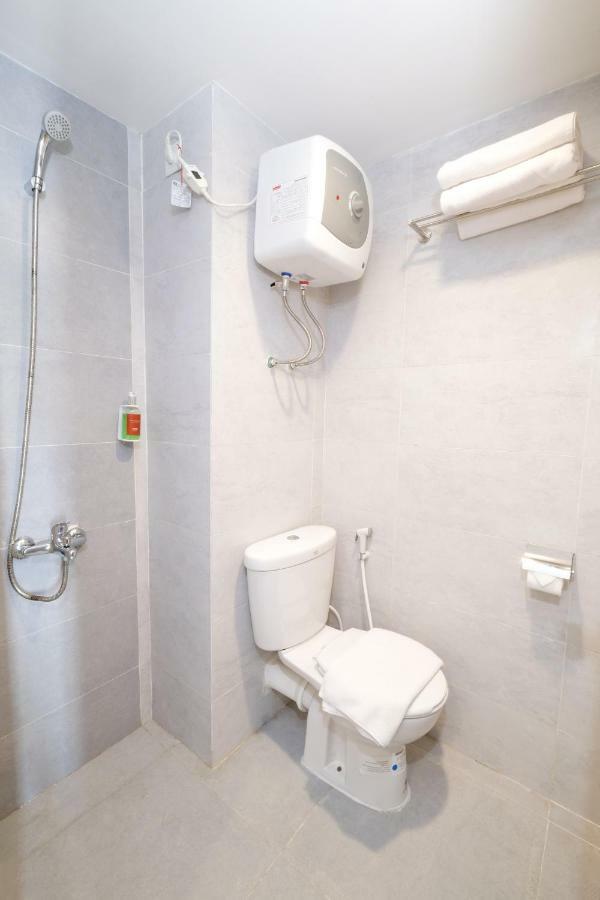Collection O 15 Taman Melati Merr Surabaia Exterior foto