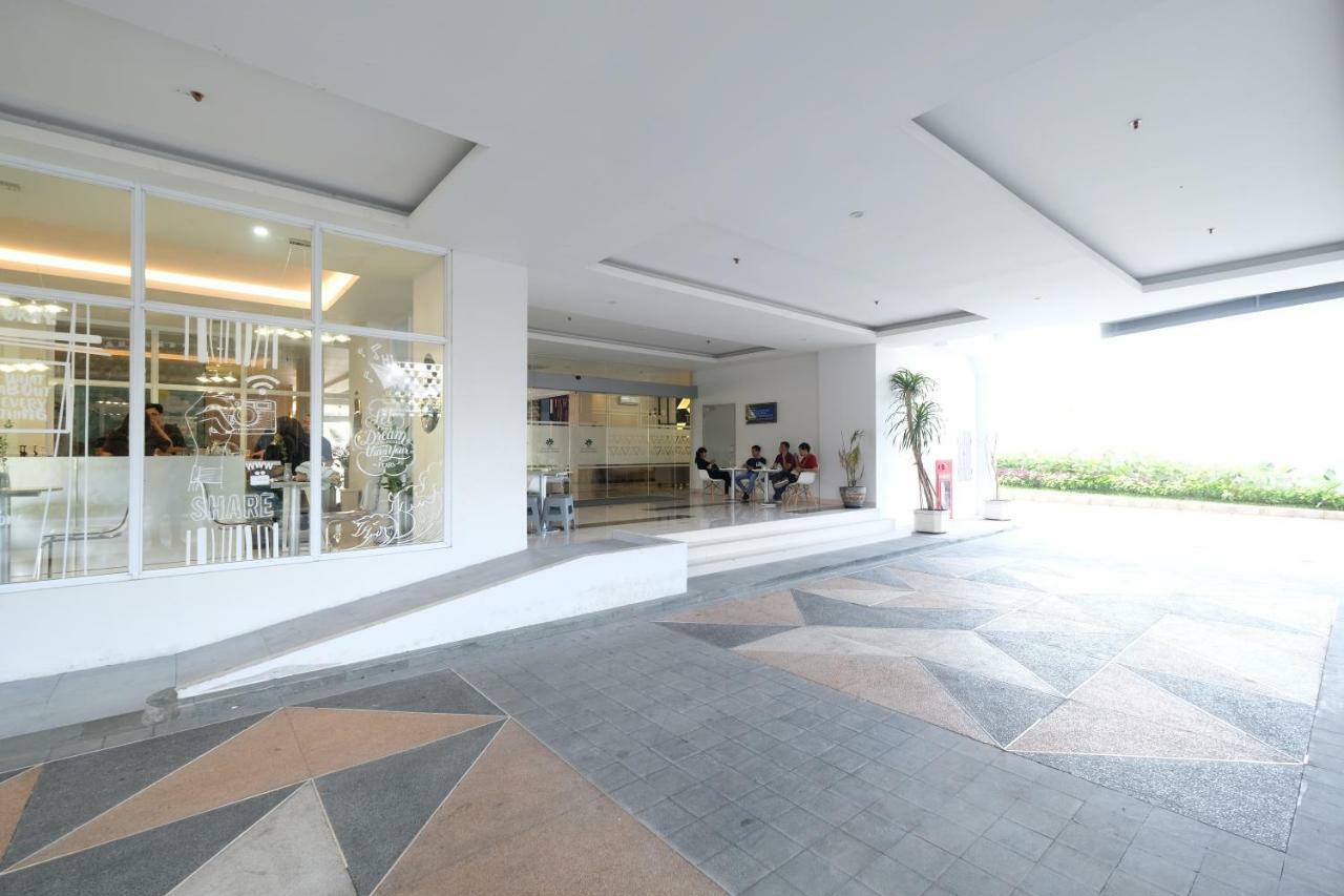 Collection O 15 Taman Melati Merr Surabaia Exterior foto