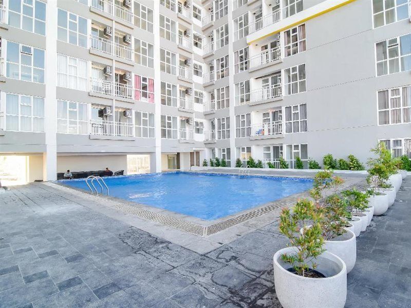 Collection O 15 Taman Melati Merr Surabaia Exterior foto